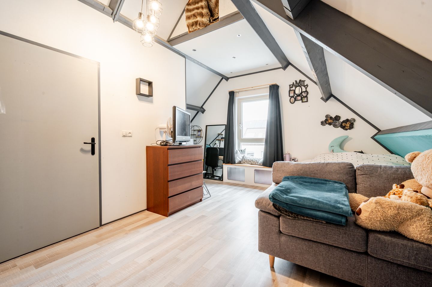 Photo 29 of Karveel 58 92