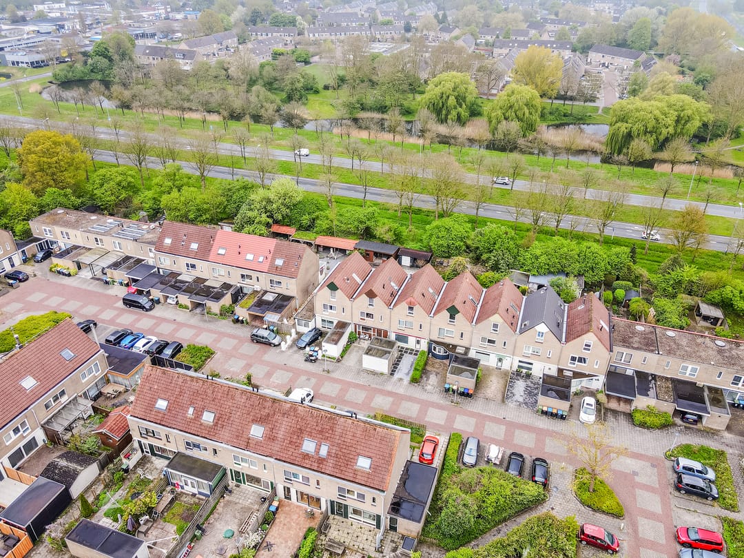 Photo 41 of Karveel 58 92