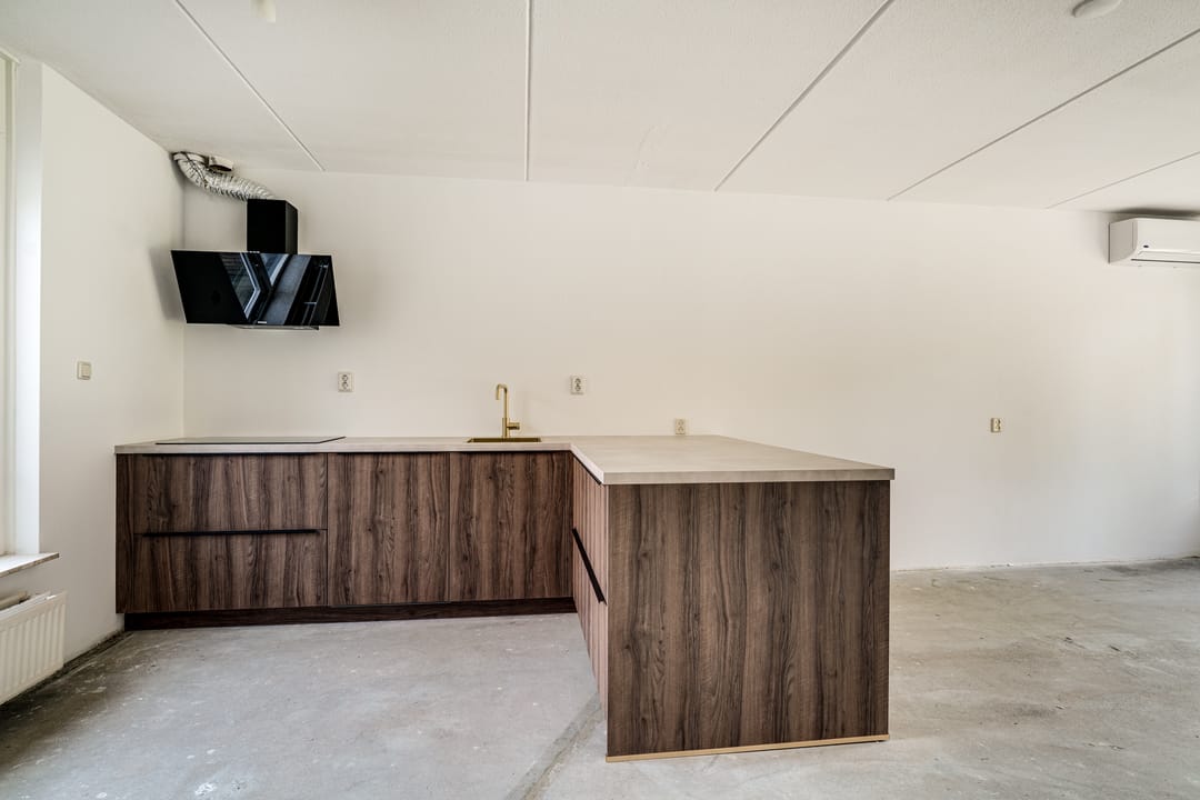 Photo 2 of Erdwal 30