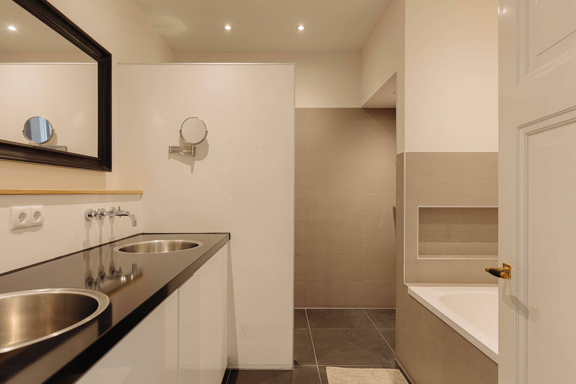 Foto 30 van Johannes Vermeerstraat 73-H