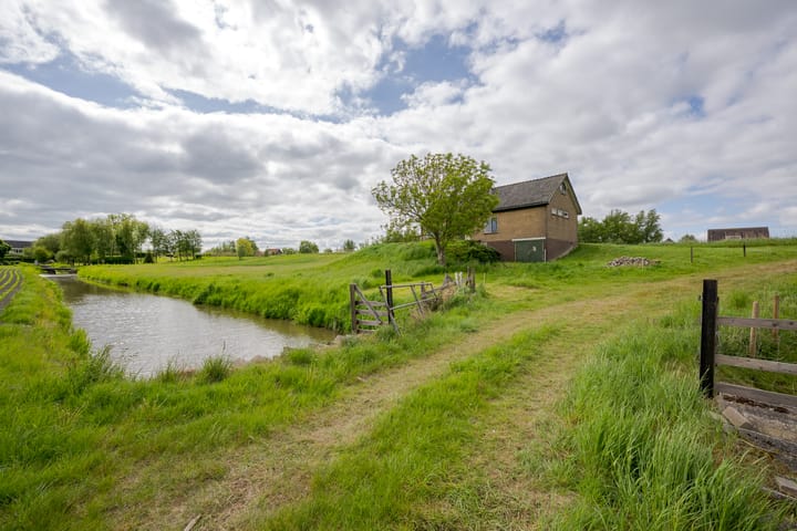 Photo 22 of Vriezekoop 22-A