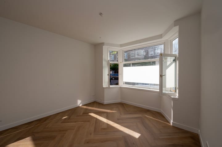 Photo 2 of Kinderdijkstraat 108-H