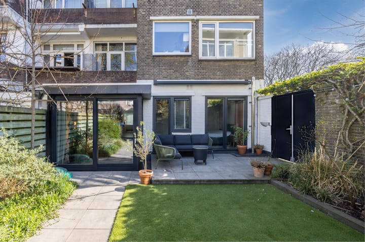 Foto 1 van Van Heutszstraat 13