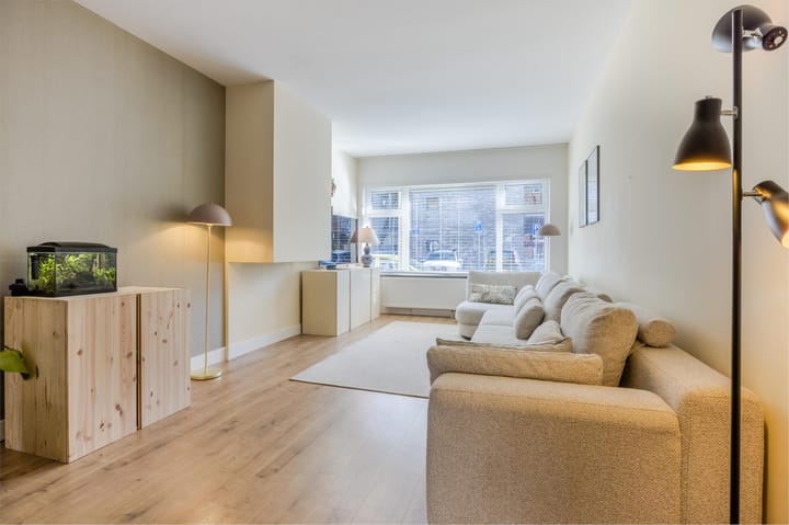 Foto 2 van Van Heutszstraat 13