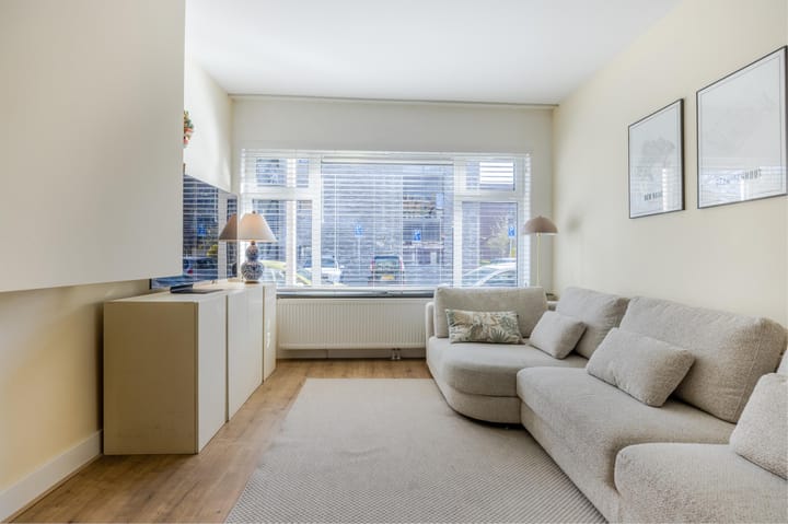 Foto 13 van Van Heutszstraat 13