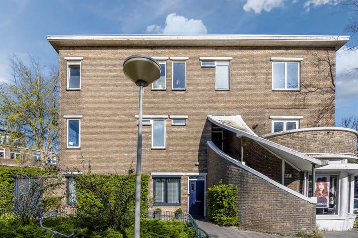 Foto 11 van Van Heutszstraat 13