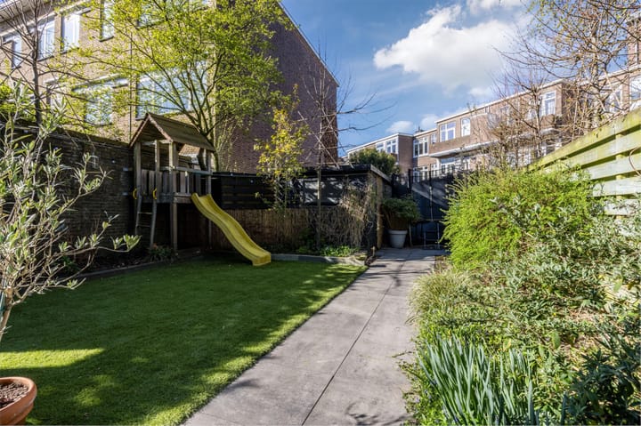 Foto 38 van Van Heutszstraat 13