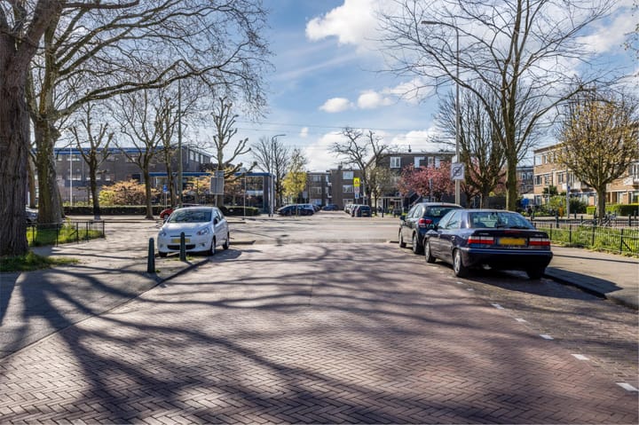 Foto 48 van Van Heutszstraat 13