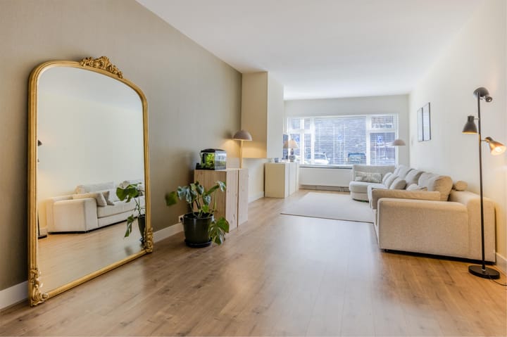 Foto 6 van Van Heutszstraat 13