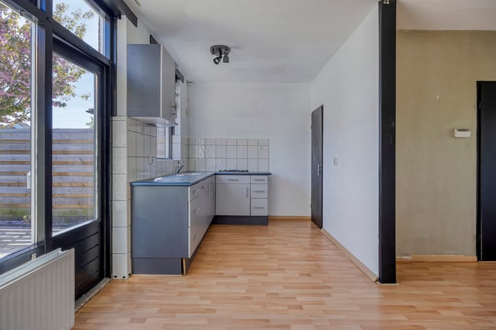 Photo 11 of De Leyen 6