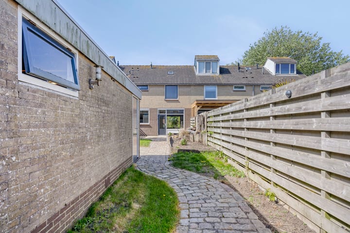 Photo 29 of De Leyen 6