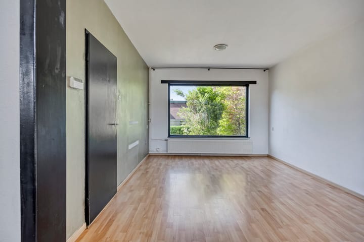 Photo 10 of De Leyen 6