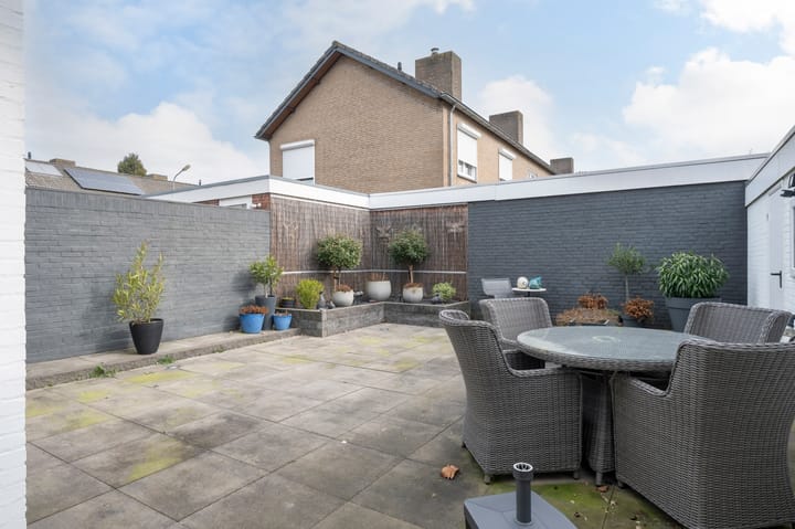 Photo 12 of Schepen de Wicstraat 5