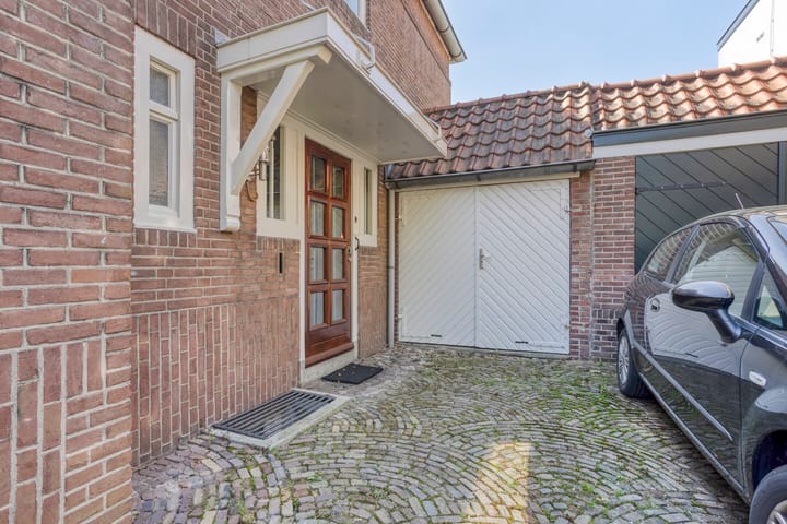 Photo 8 of Heyendaalseweg 14