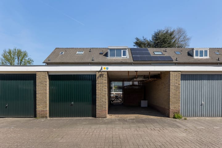 Foto 14 van Van Miereveltstraat 27