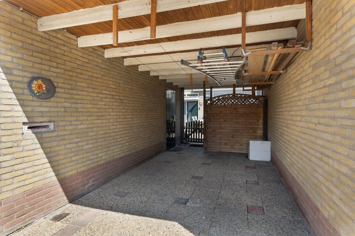 Foto 15 van Van Miereveltstraat 27