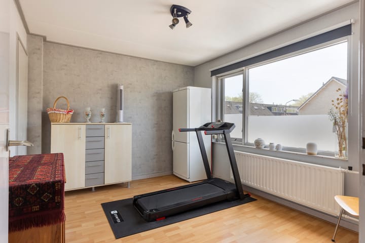 Foto 27 van Van Miereveltstraat 27