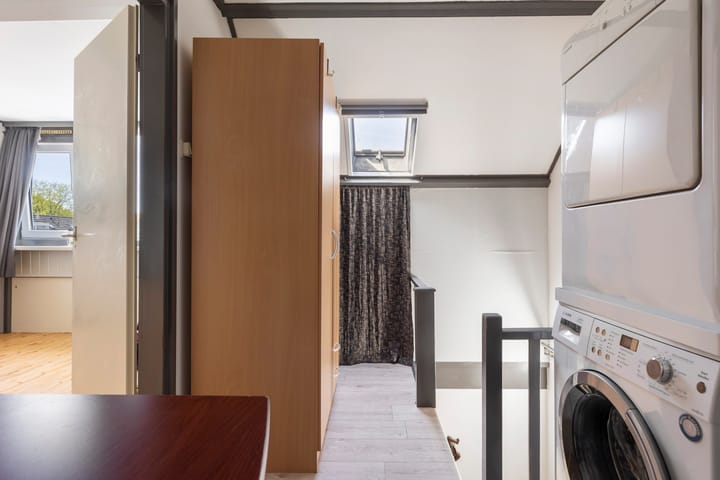 Foto 32 van Van Miereveltstraat 27