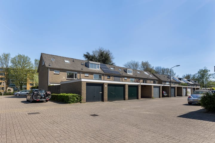 Foto 39 van Van Miereveltstraat 27