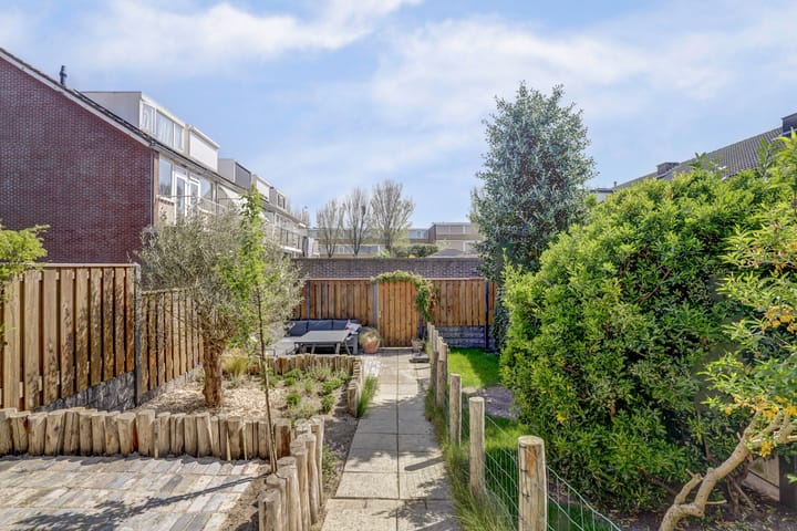 Foto 16 van Rijnweg 235