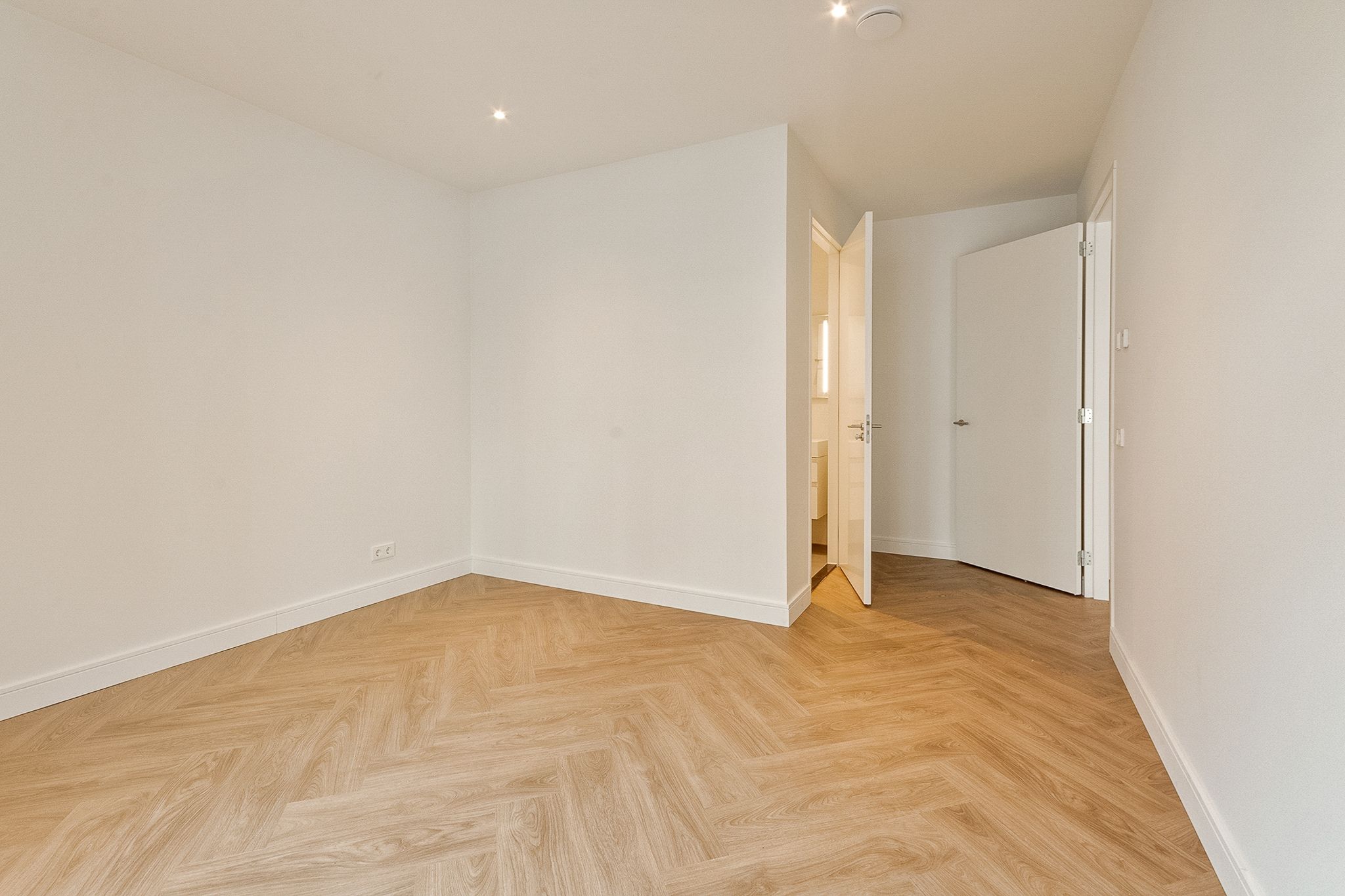 Foto 24 van Willemstraat 130