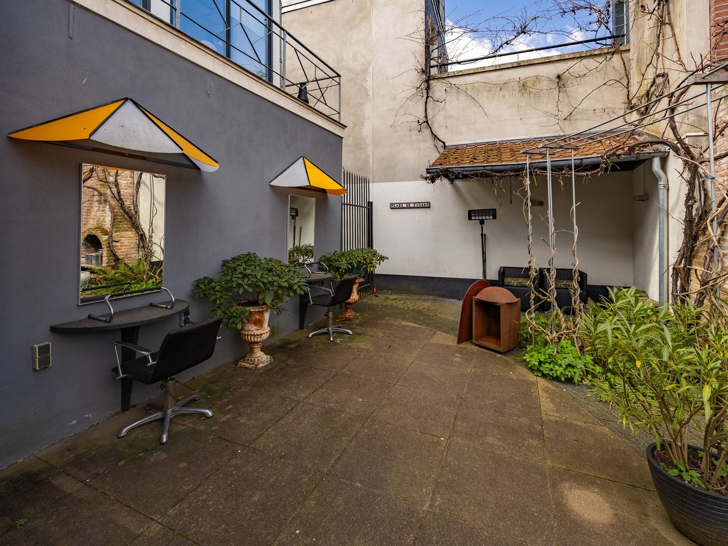 Photo 49 of Spittaalstraat 83