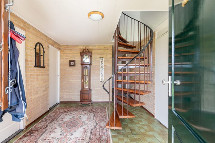 Photo 8 of Groothuizerlaan 5