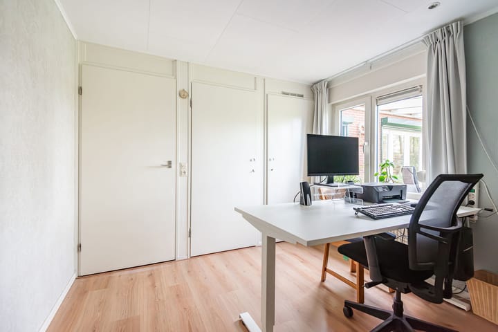 Photo 26 of Groothuizerlaan 5