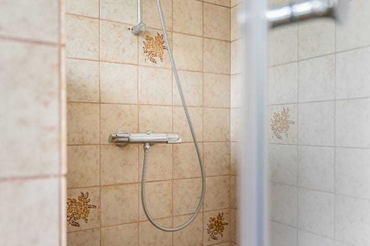 Photo 46 of Groothuizerlaan 5