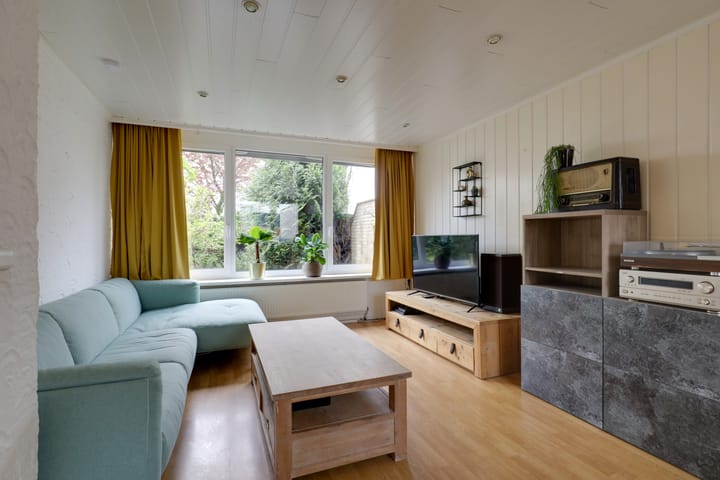 Photo 7 of Graaf Oswaldstraat 9