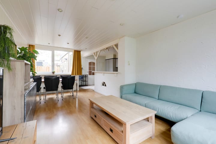 Photo 8 of Graaf Oswaldstraat 9