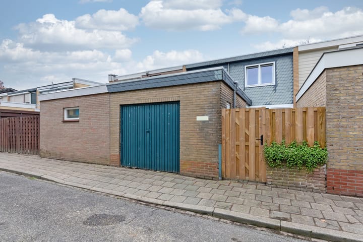 Photo 29 of Graaf Oswaldstraat 9