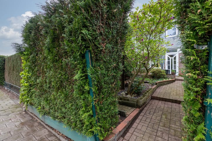 Photo 30 of Graaf Oswaldstraat 9