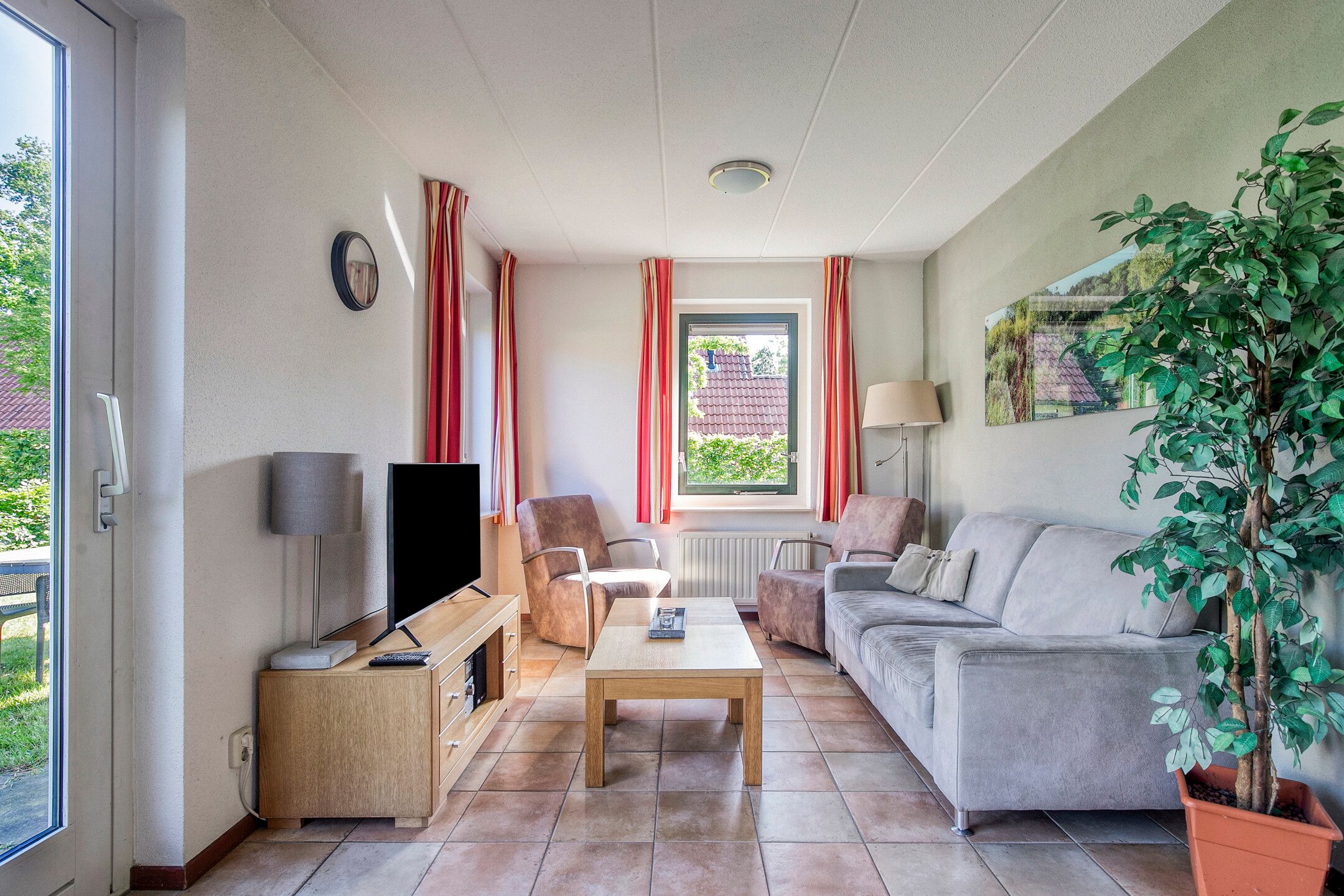 Foto 12 van Midden Peelweg 5-33