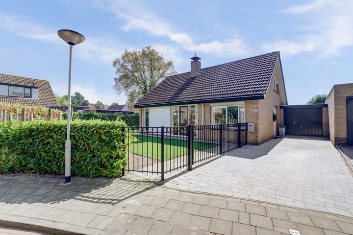 Foto 1 van Zeedahliaweg 24