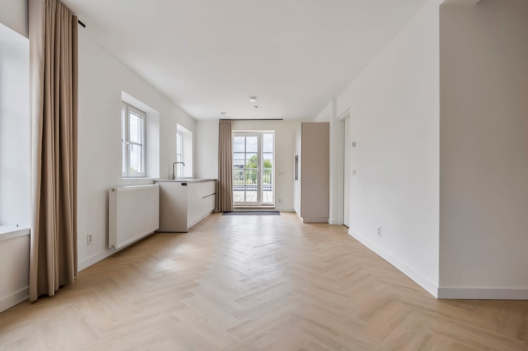 Photo 2 of Dorpsweg 135-A