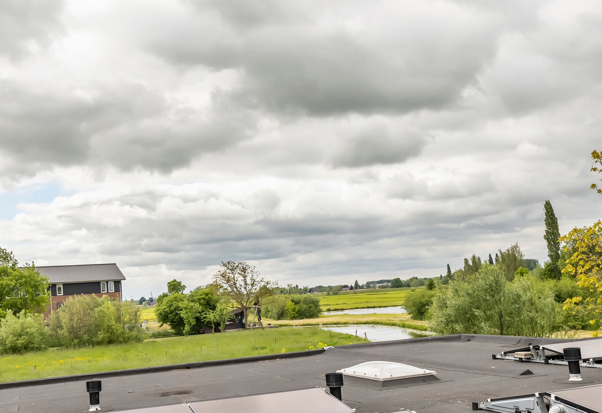 Photo 9 of Dorpsweg 135-A