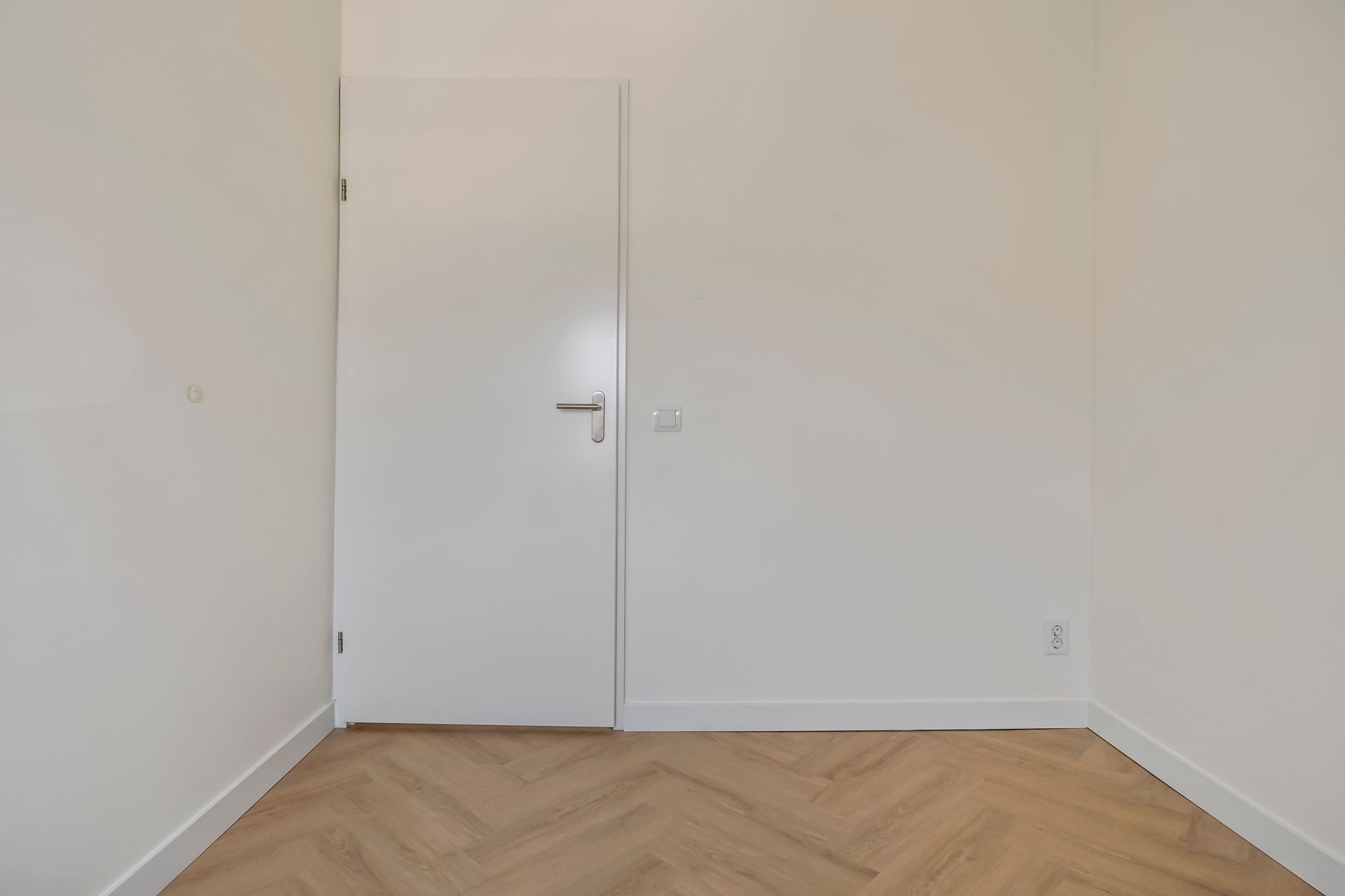 Photo 15 of Dorpsweg 135-A