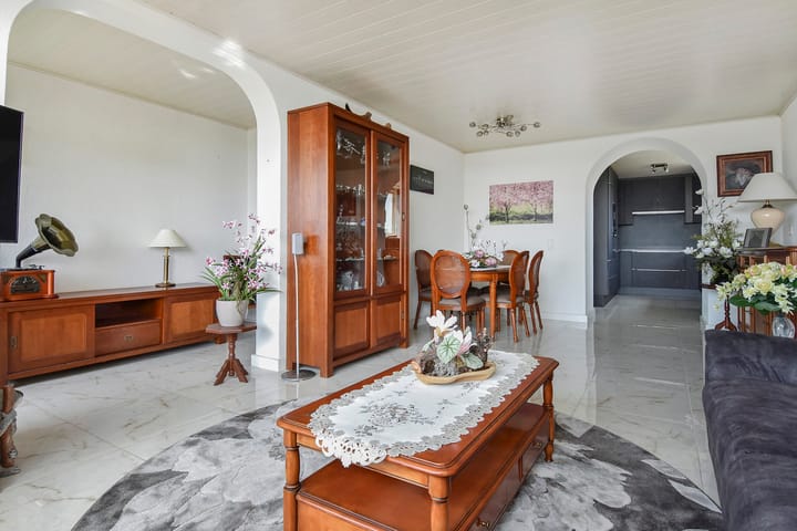 Photo 8 of Nieuwendamlaan 428