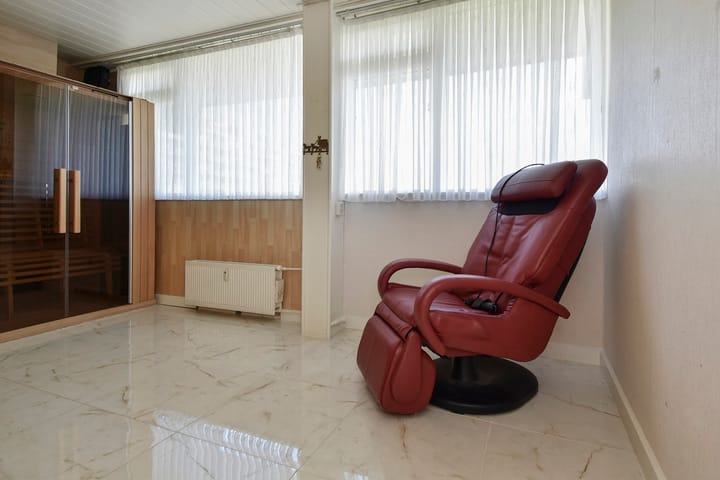 Photo 16 of Nieuwendamlaan 428