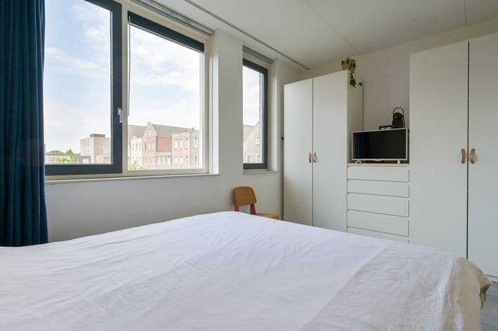 Foto 16 van Scharwoudestraat 7