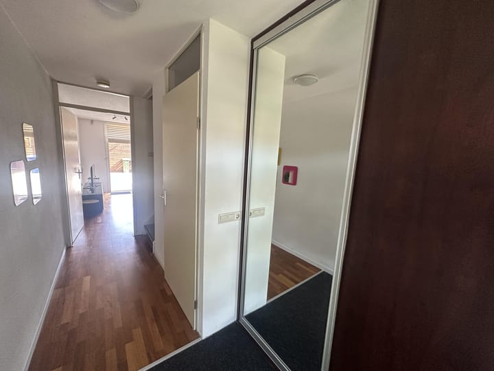 Foto 8 van Carel Willinksingel 328