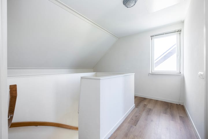 Foto 28 van Trechterbeker 23