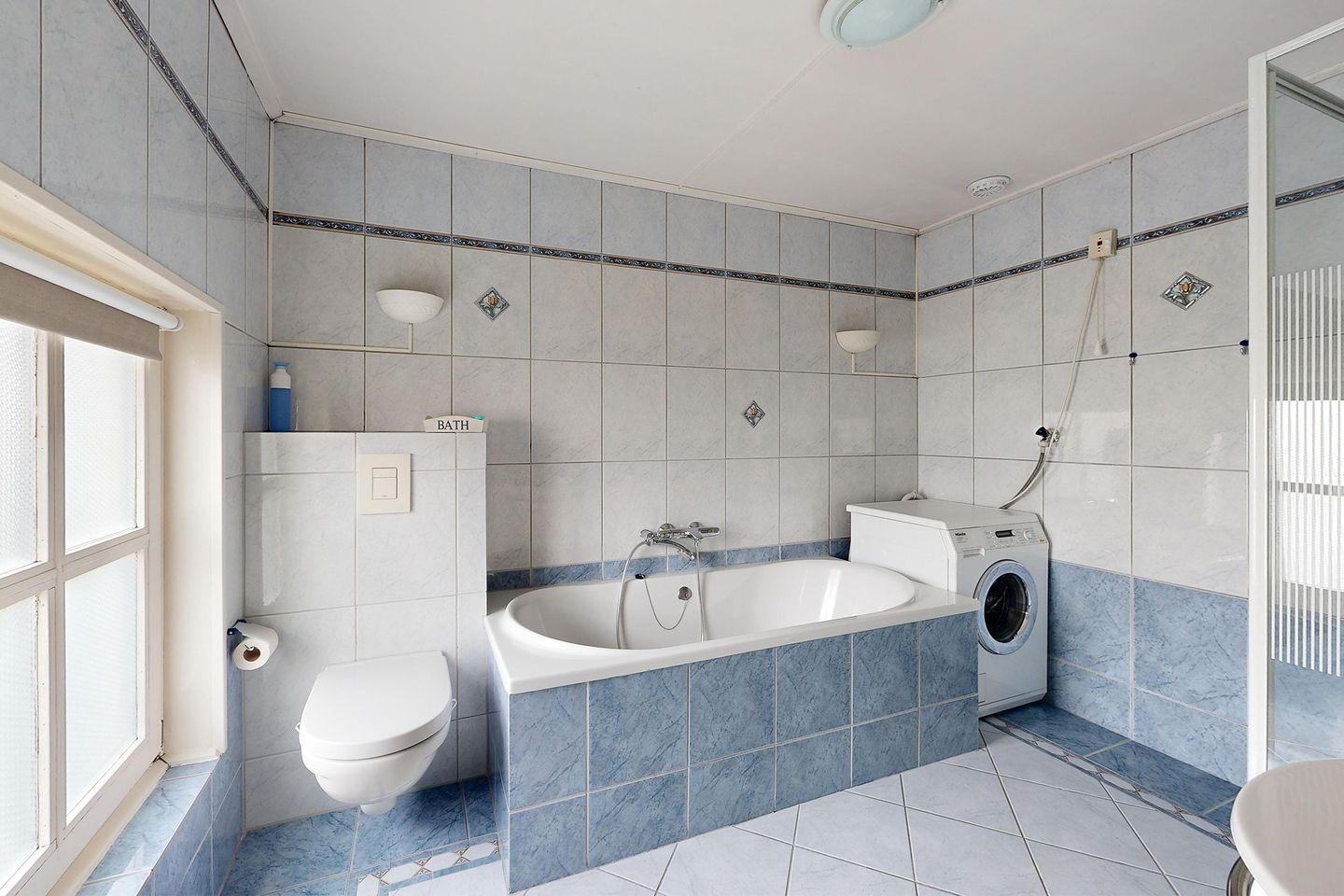 Foto 40 van Burgemeester van Akenstr 5