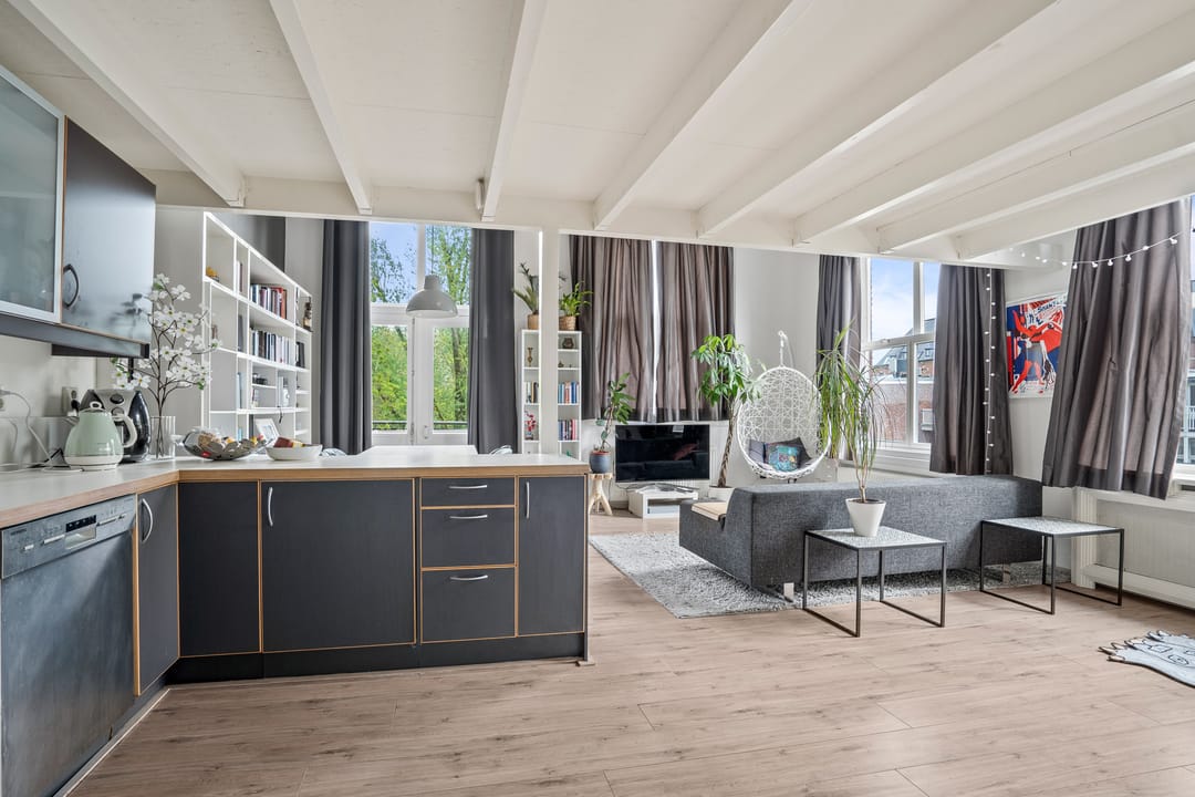 Foto 16 van Veeartsenijstraat 207