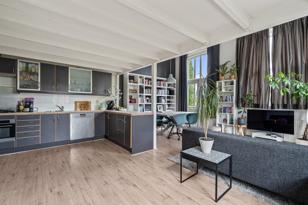 Foto 17 van Veeartsenijstraat 207