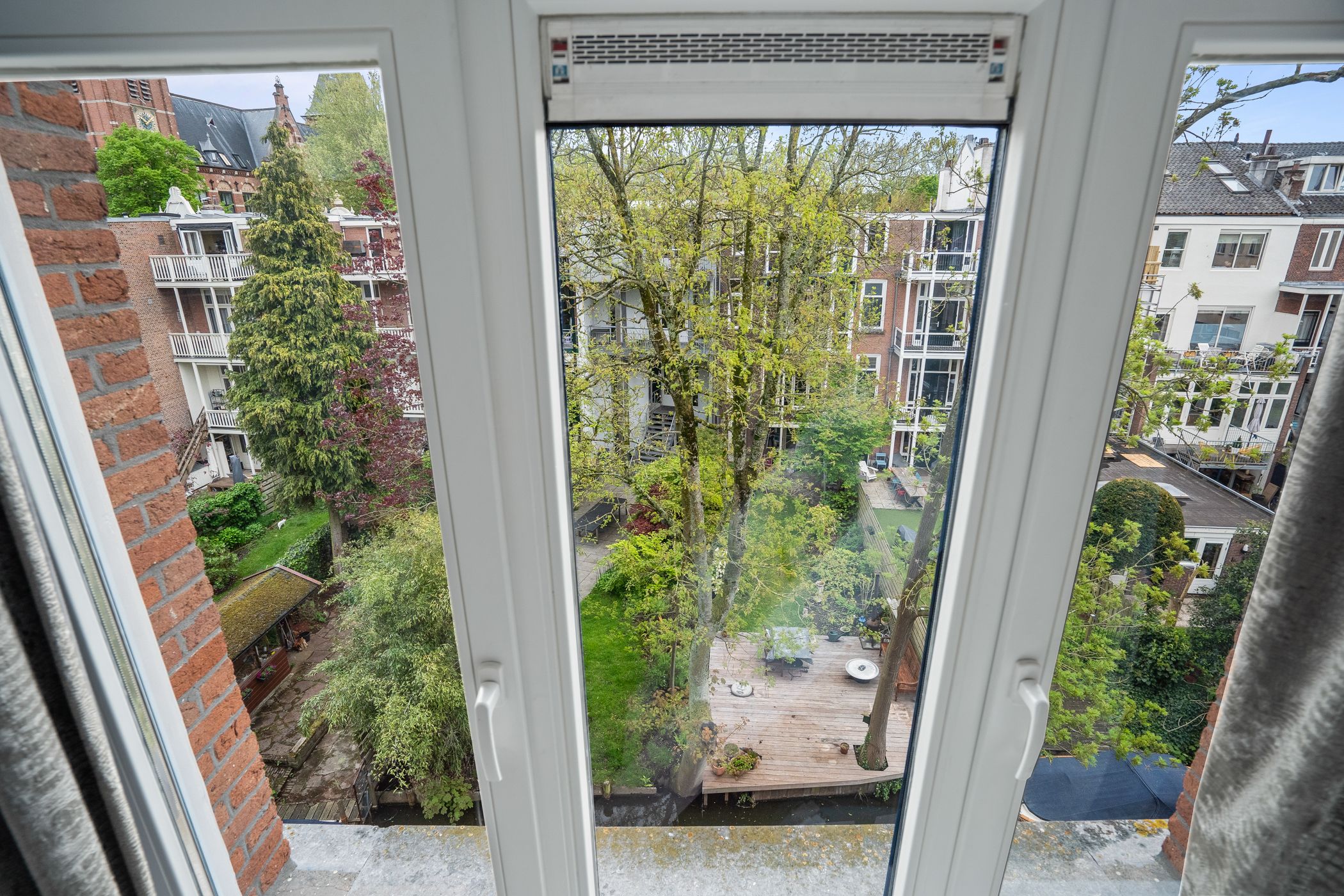 Foto 33 van Veeartsenijstraat 207