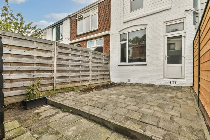 Foto 20 van Graaf van Bloisstraat 83