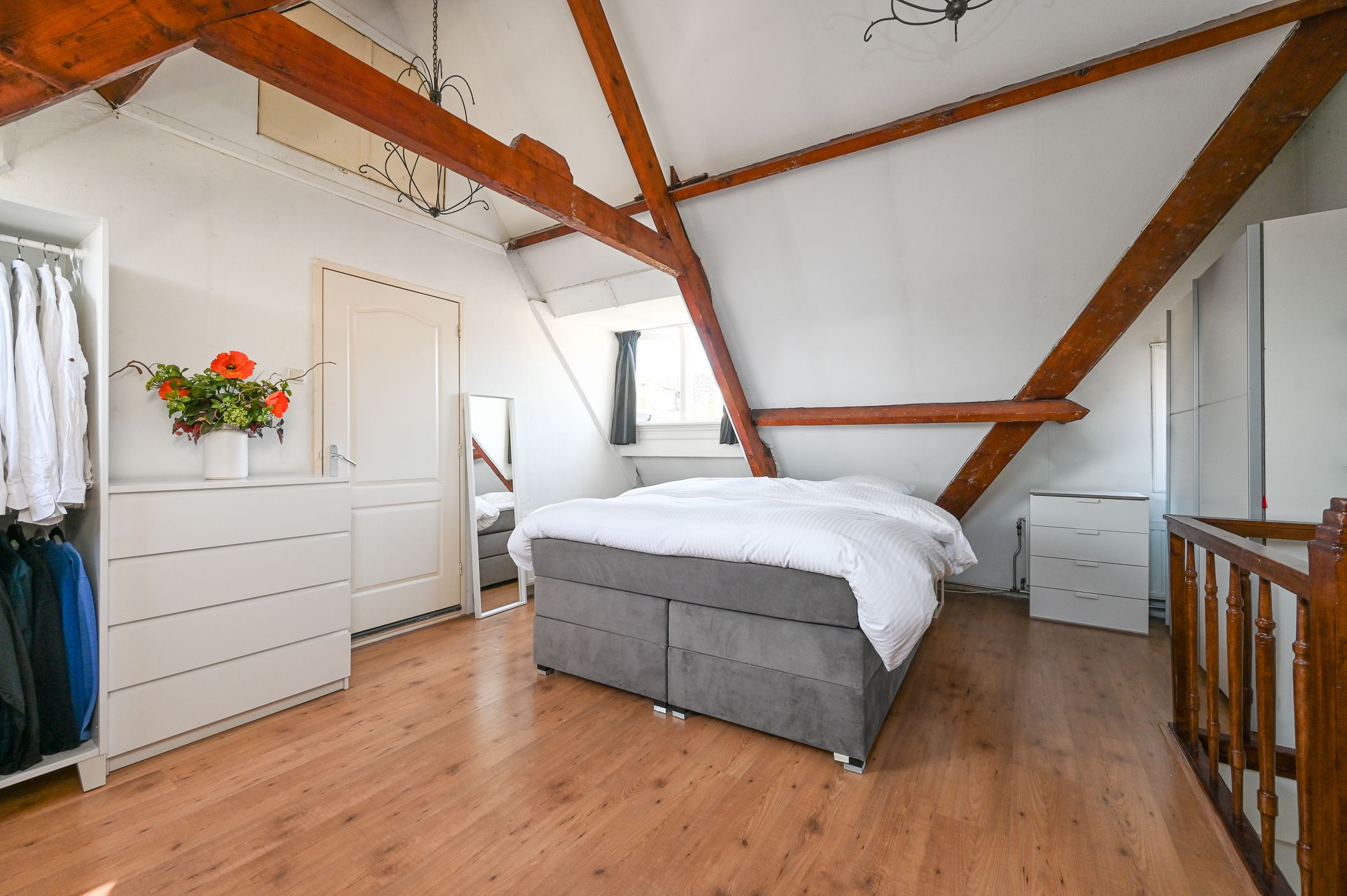 Foto 24 van Zwartewaalsestraat 44-B