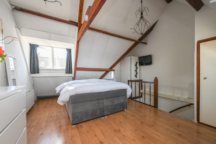 Foto 25 van Zwartewaalsestraat 44-B